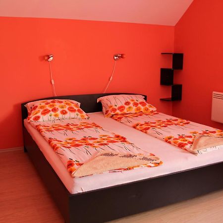Szasz&Szasz Panzio Bed and Breakfast Gheorgheni  Buitenkant foto