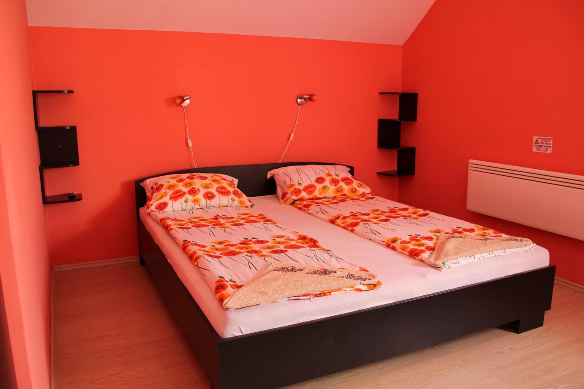 Szasz&Szasz Panzio Bed and Breakfast Gheorgheni  Buitenkant foto